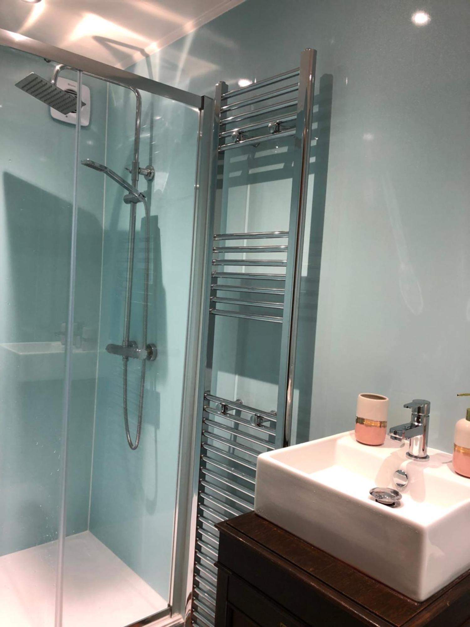 Quirky In Leith Apartment